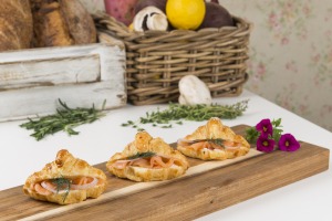 מגש כריכוני קרואסון חמאה